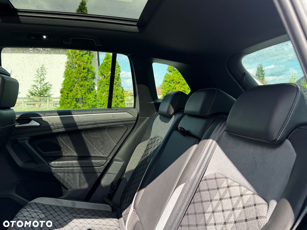 Volkswagen Tiguan 2.0 TDI SCR 4Mot R-Line DSG - 17