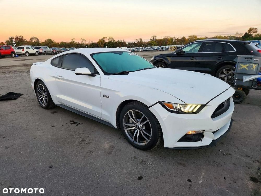 Ford Mustang 5.0 V8 GT - 3