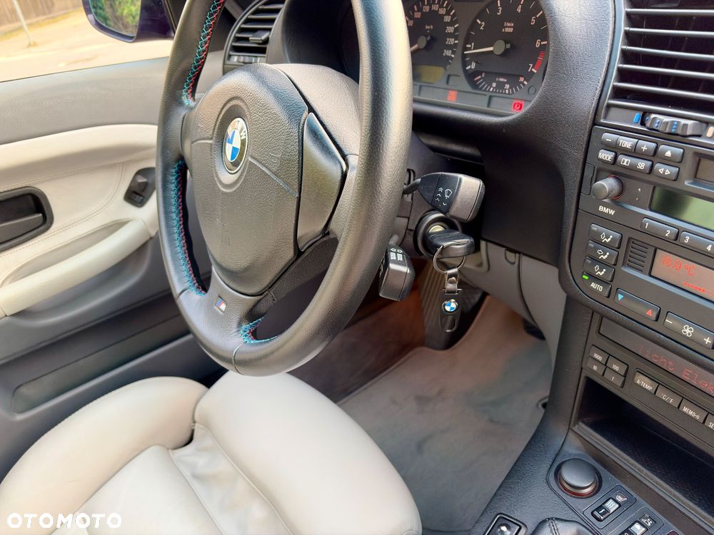 BMW Seria 3 328i - 27