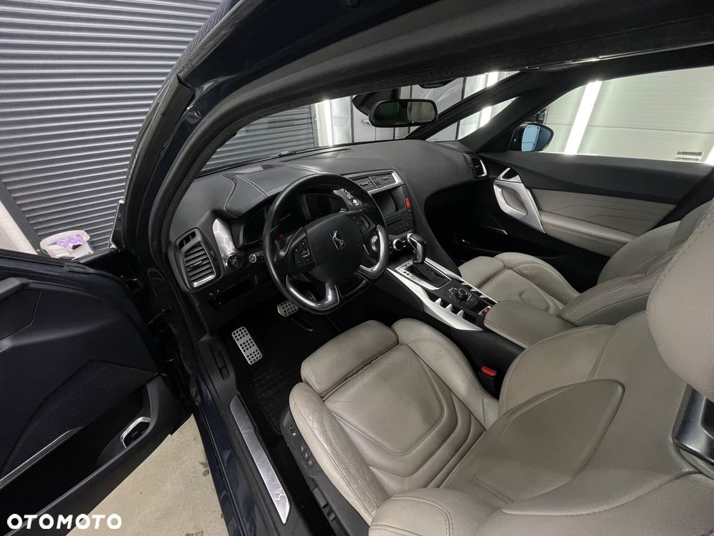 Citroën DS5 HDi 165 Business - 8