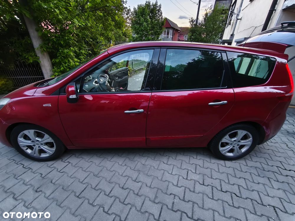 Renault Scenic 2.0 16V 140 CVT Dynamique - 17
