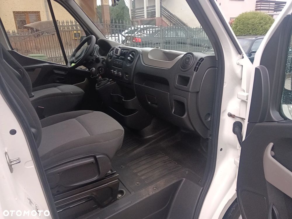 Renault Master - 24