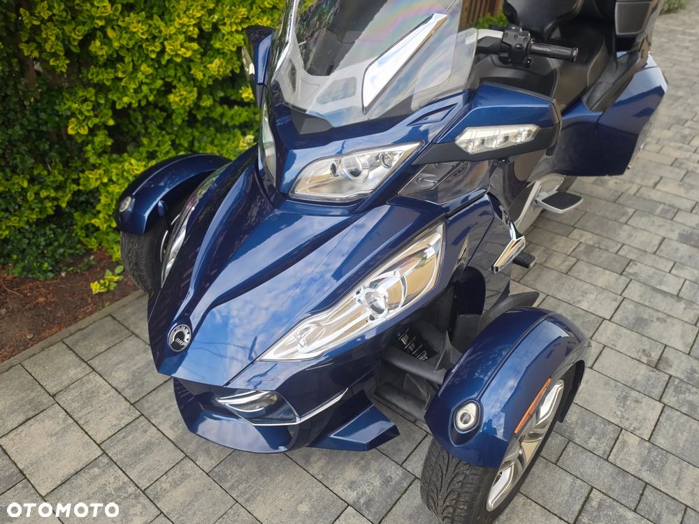 Can-Am Spyder - 14