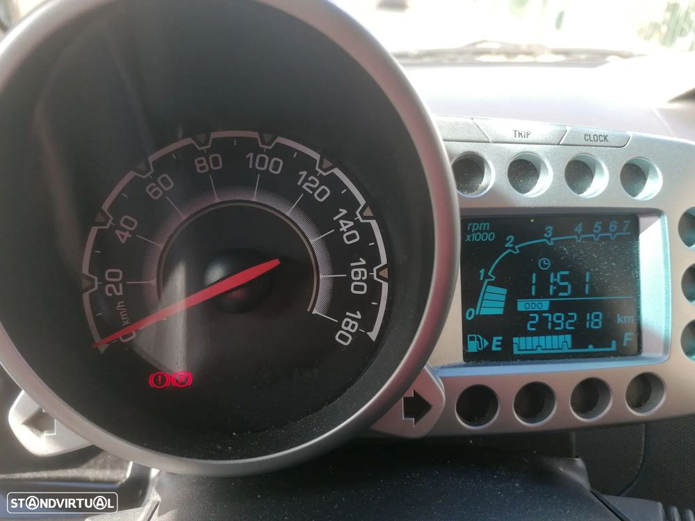 Chevrolet Spark 1.0 L Bi-Fuel - 6