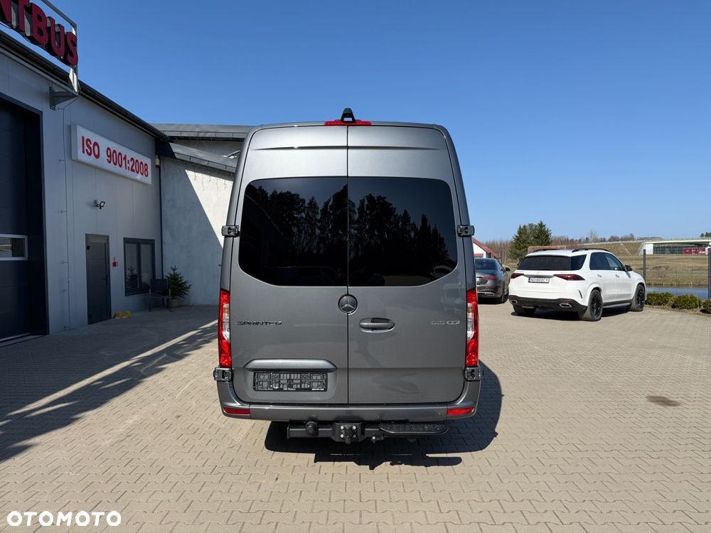 Mercedes-Benz Sprinter - 5
