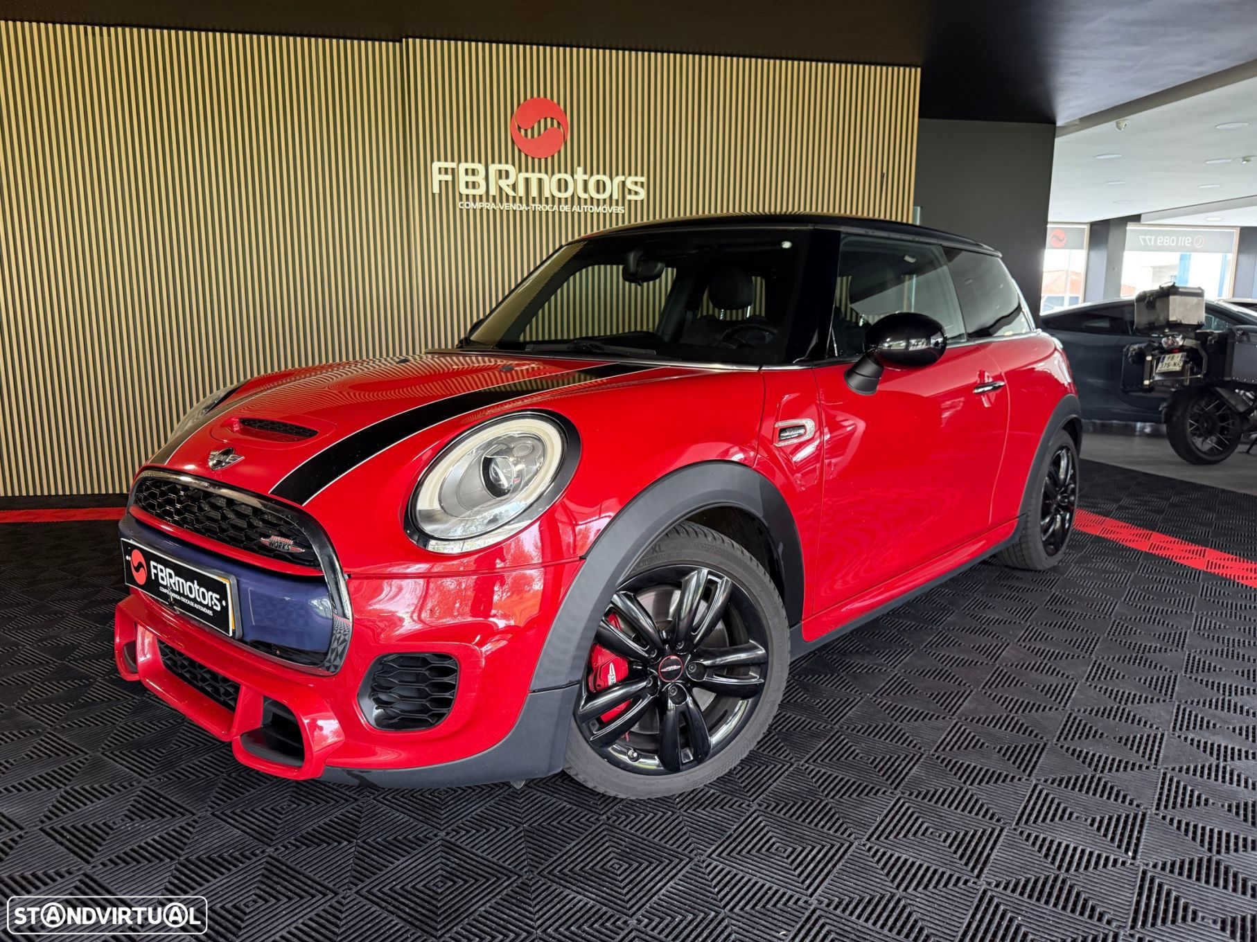 MINI 3 Portas John Cooper Works Auto Desportiva - 1