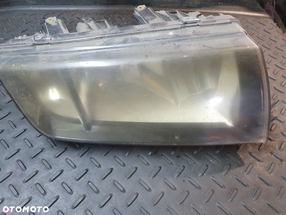 SKODA FABIA I REFLEKTOR LAMPA LEWY PRZÓD PRAWA PRZEDNIA - 2