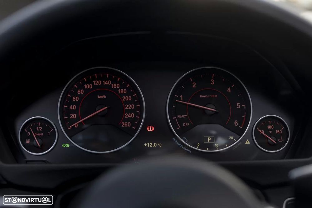 BMW 320 d Auto Pack M - 13