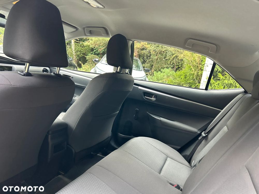 Toyota Corolla 1.6 Active - 13