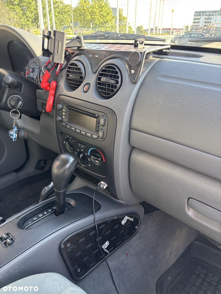 Jeep Cherokee - 3