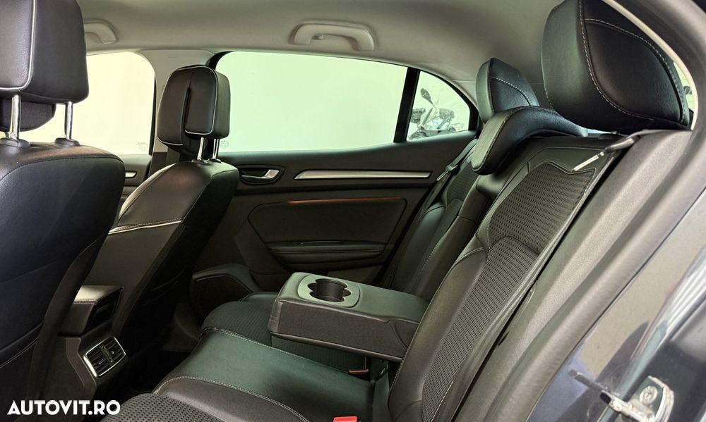 Renault Megane - 9