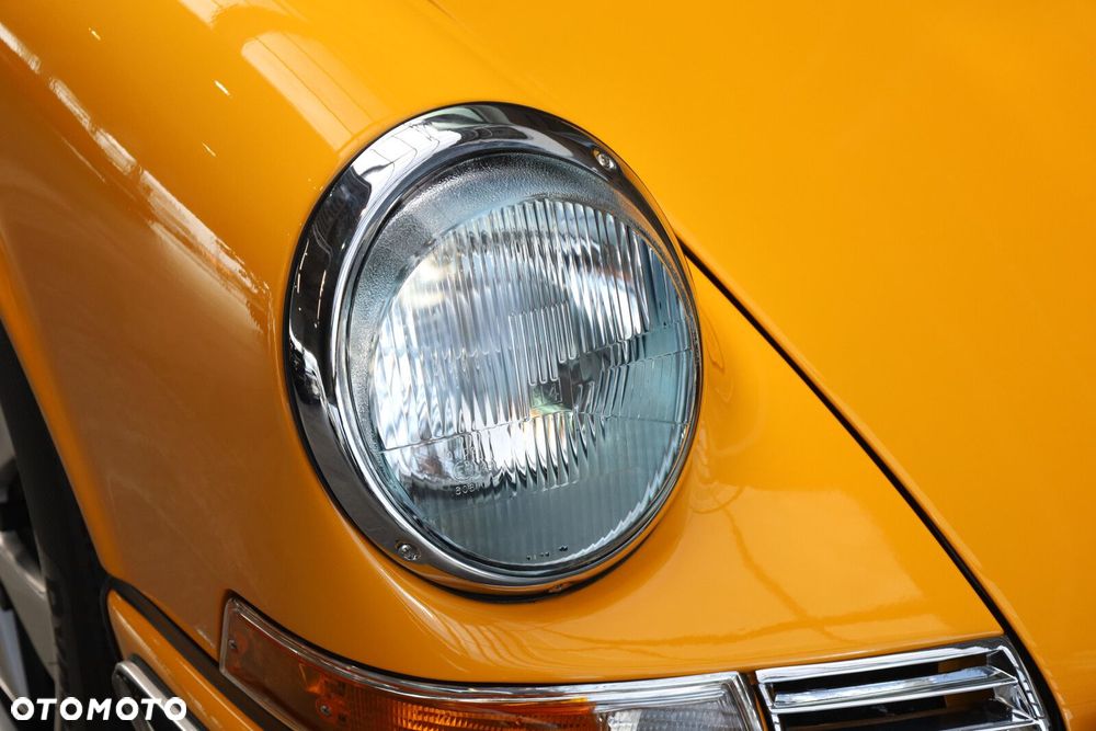 Porsche 911 - 18
