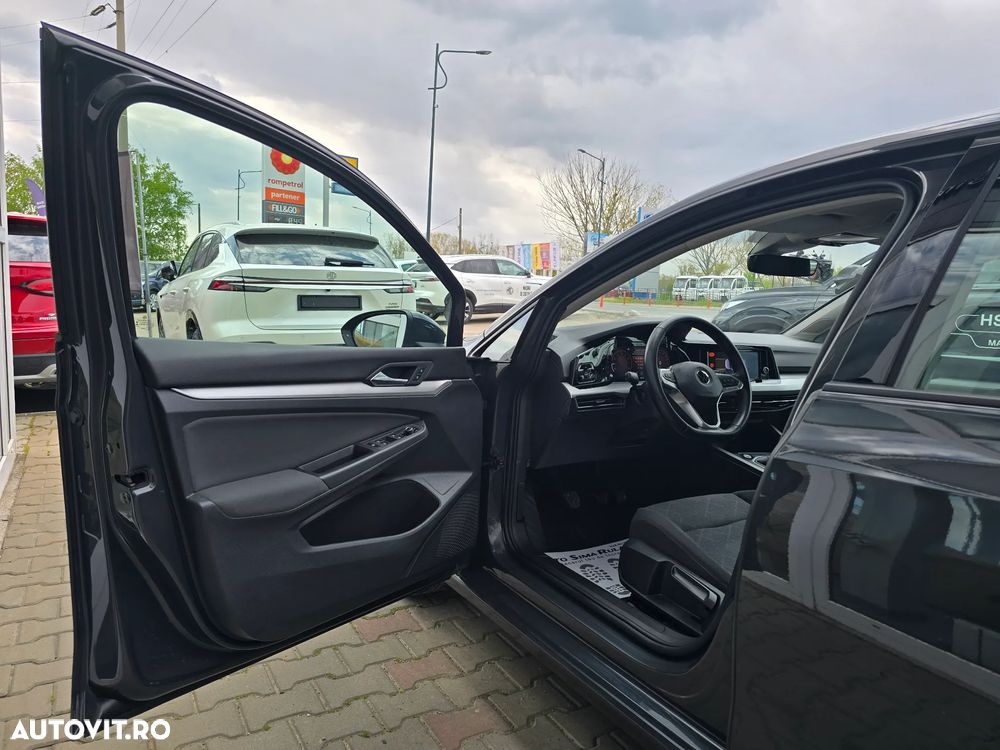 Volkswagen Golf - 18