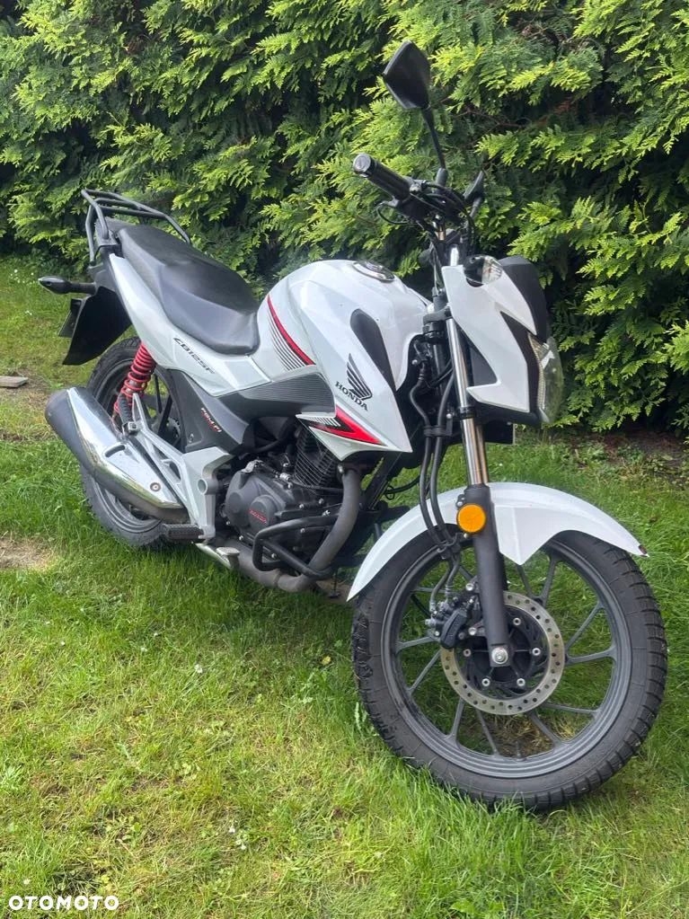 Honda CBF - 1