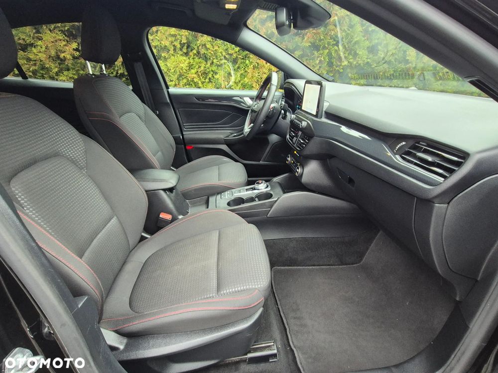 Ford Focus 1.5 EcoBlue STart-Stopp-System ST-LINE - 30