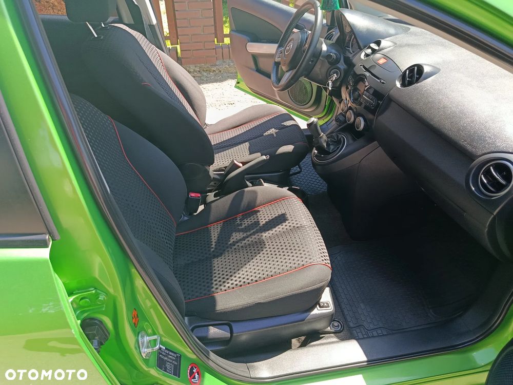 Mazda 2 - 14