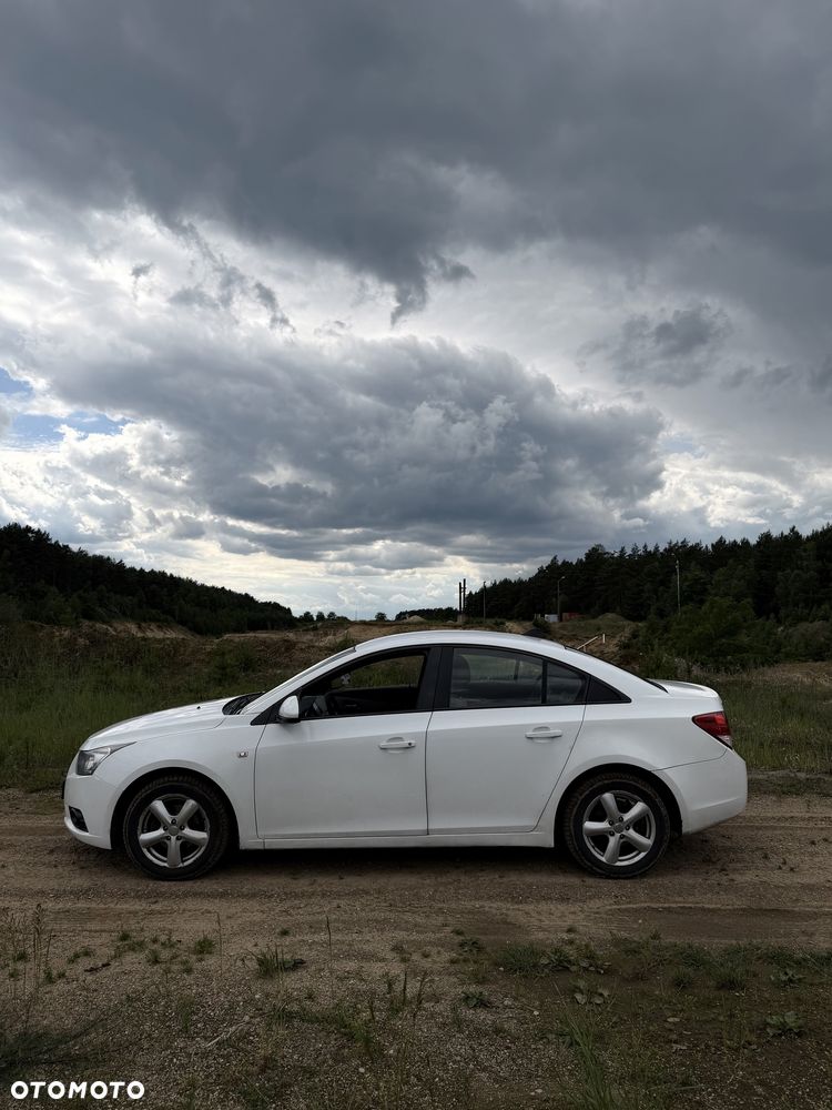 Chevrolet Cruze - 3