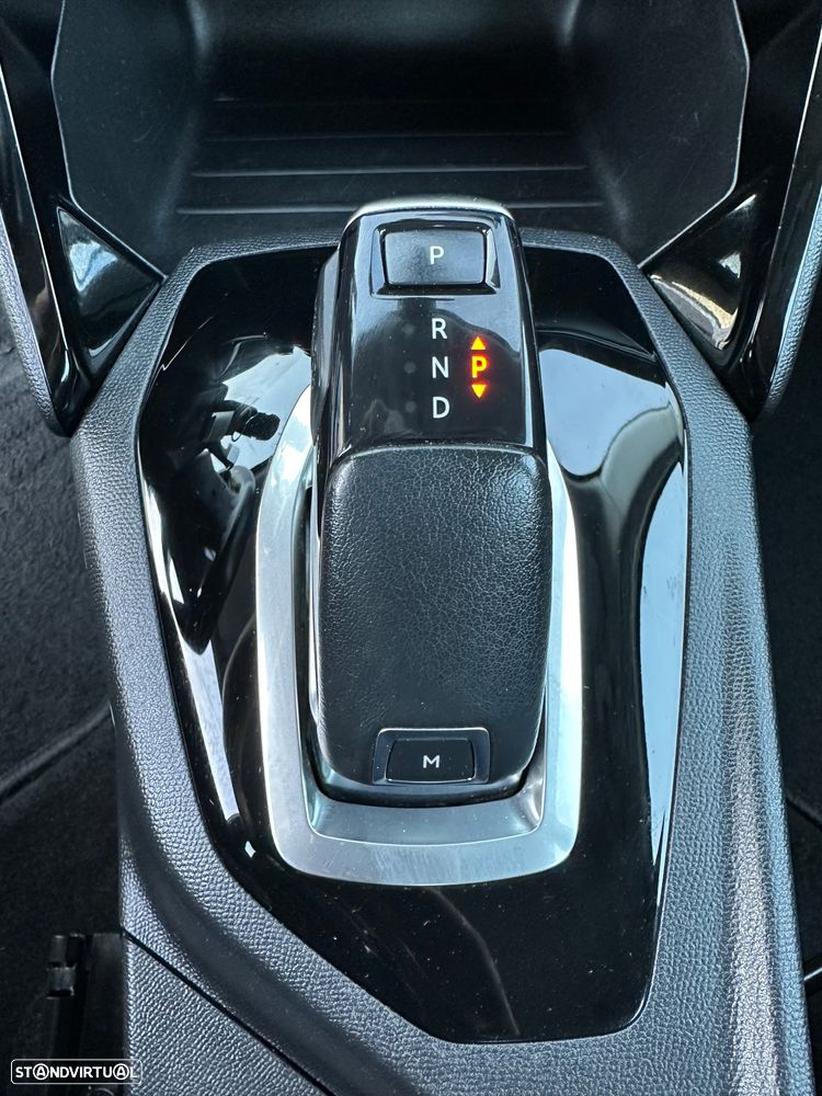 Peugeot 2008 PureTech 130 EAT8 Active - 12