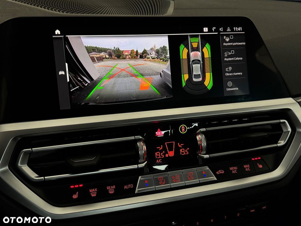 BMW Seria 3 320d Sport Line - 8