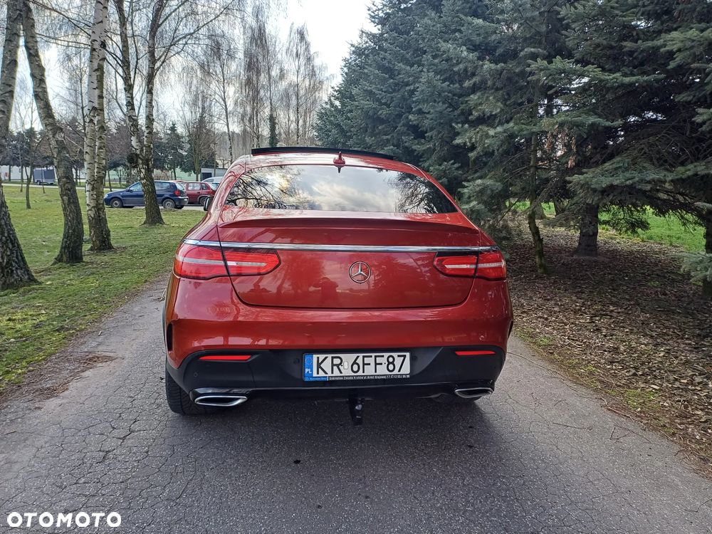 Mercedes-Benz GLE - 33
