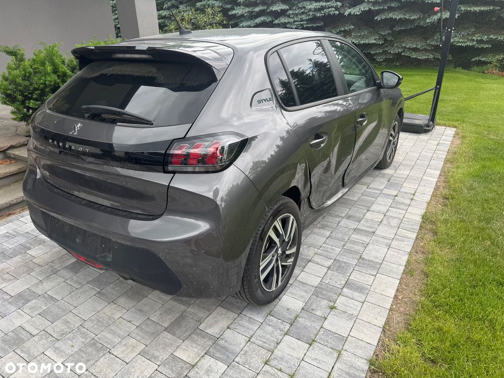 Peugeot 208 1.2 PureTech Active S&S EAT8 - 4