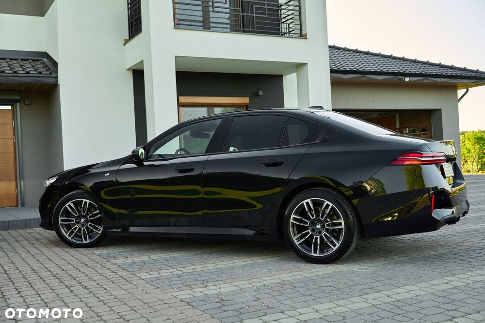 BMW Seria 5 520i mHEV M Sport sport - 15