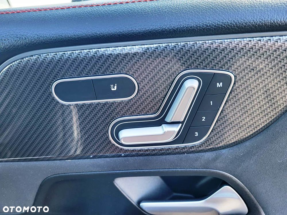 Mercedes-Benz GLB 200 d 8G-DCT AMG Line Advanced Plus - 18