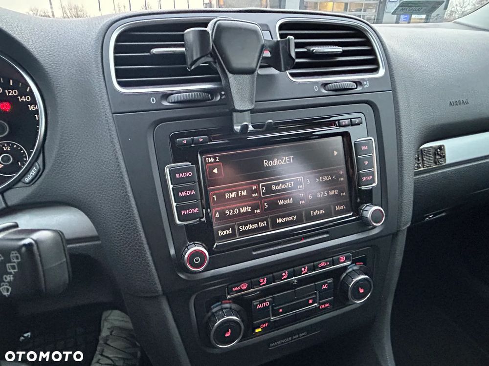 Volkswagen Golf 1.4 TSI Highline - 26