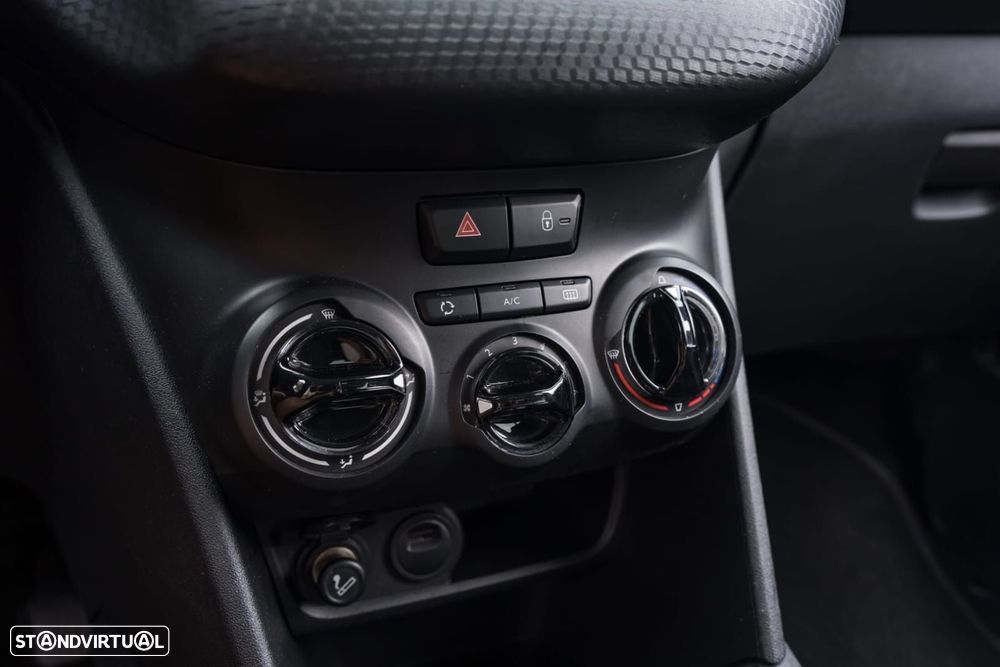 Peugeot 208 1.2 PureTech Signature - 39