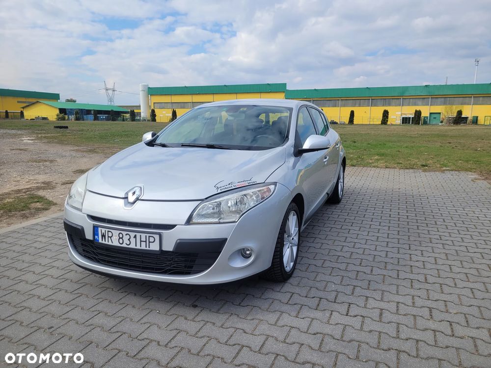 Renault Megane TCe 180 Dynamique - 3