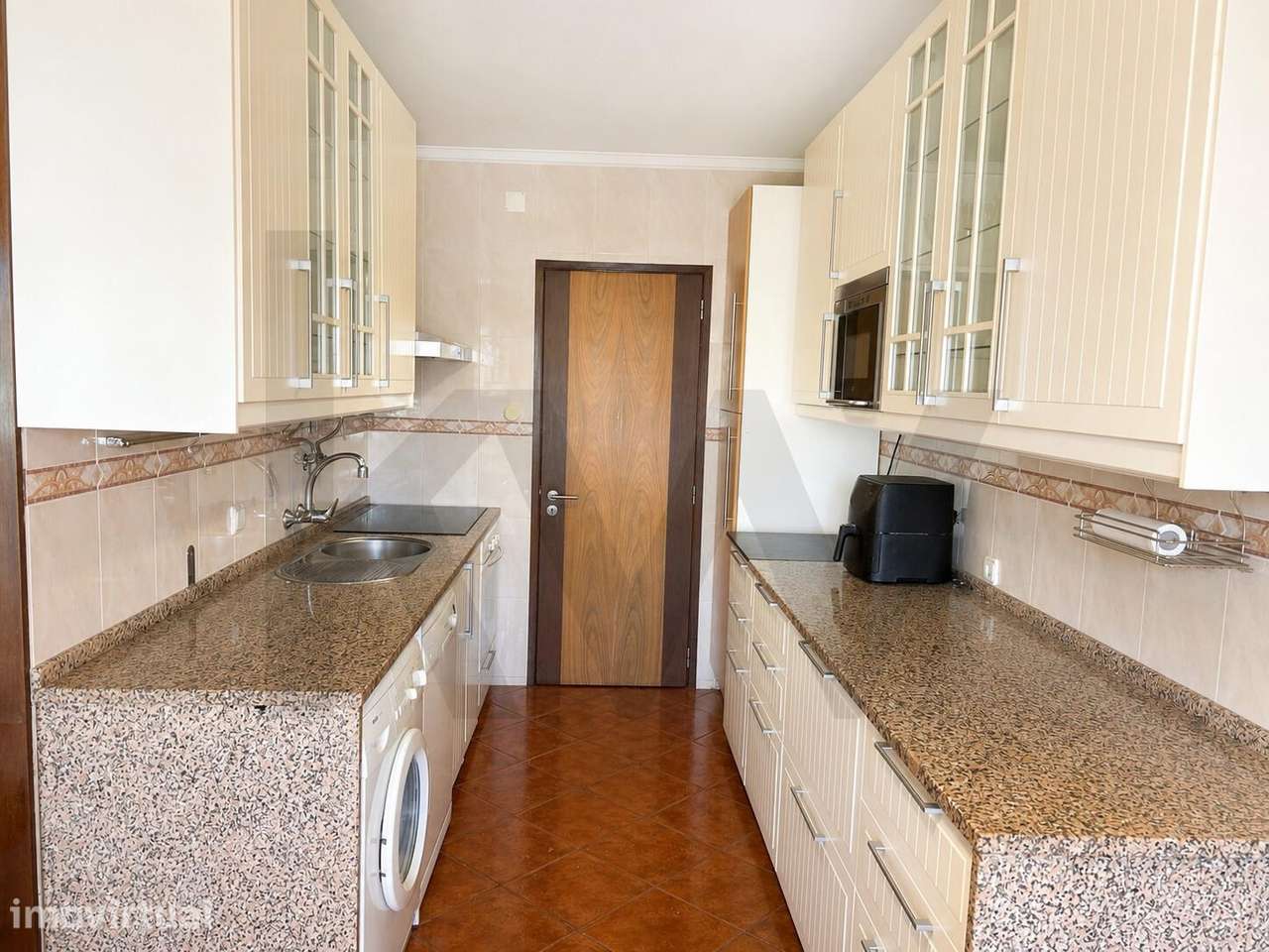Apartamento T3 com vista Panorâmica em Santo António dos Cavaleiros - Grande imagem: 5/25
