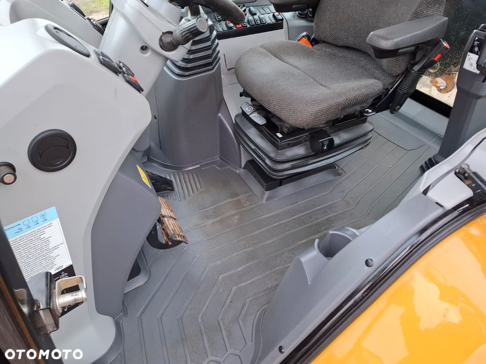 Caterpillar 444F2 - 34