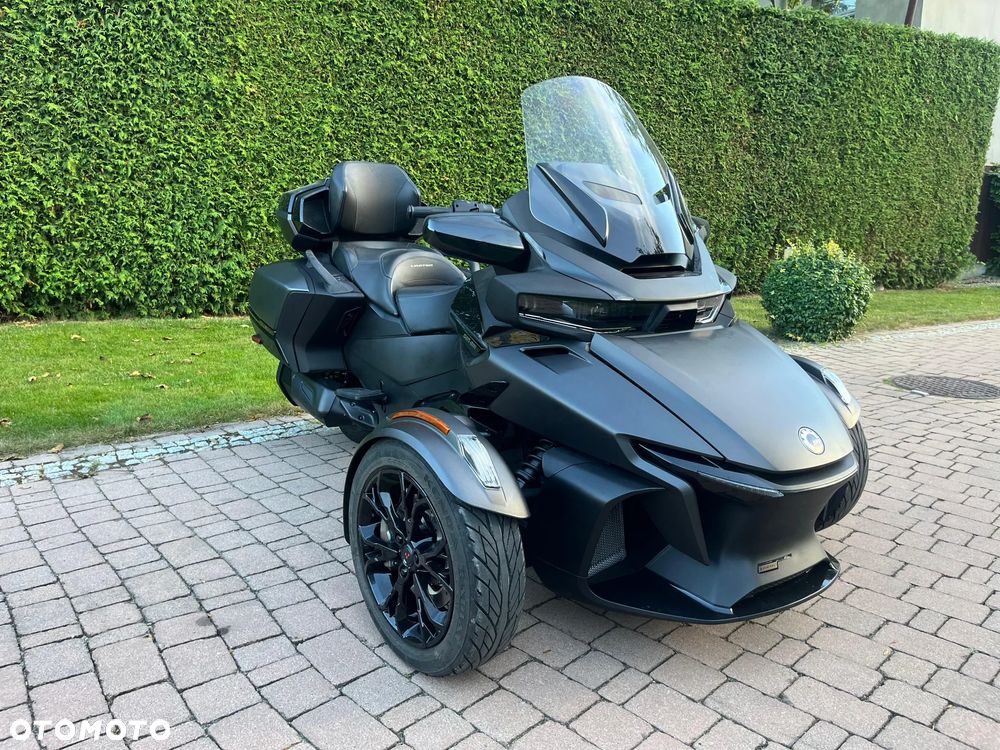 Can-Am Spyder - 1