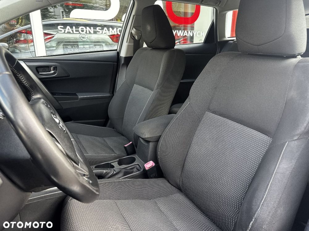 Toyota Auris 1.6 Life+ - 19