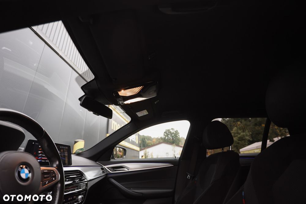 BMW Seria 5 520d M Sport Edition - 41