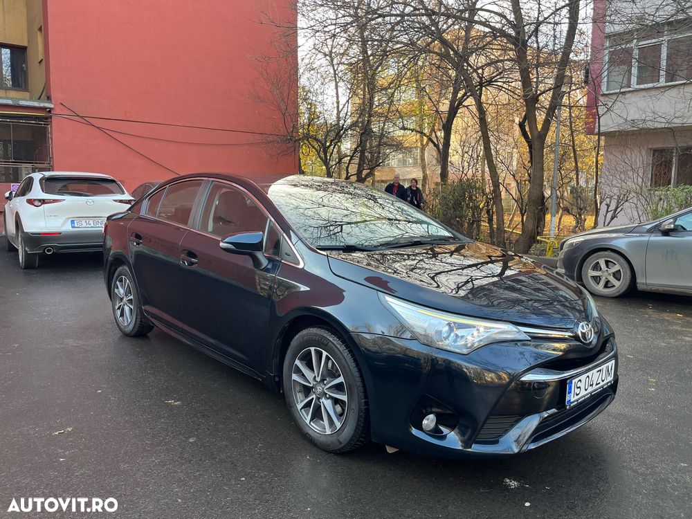 Toyota Avensis 1.8 Executive - 8