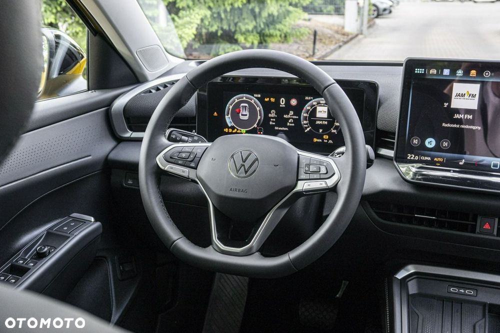 Volkswagen T-Roc - 18