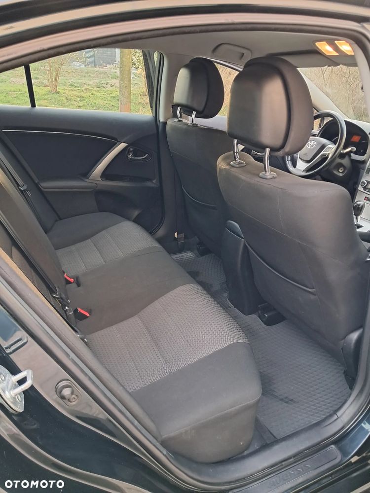 Toyota Avensis 1.8 Premium MS - 9