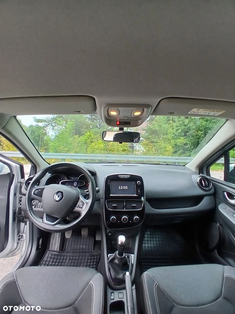 Renault Clio - 11