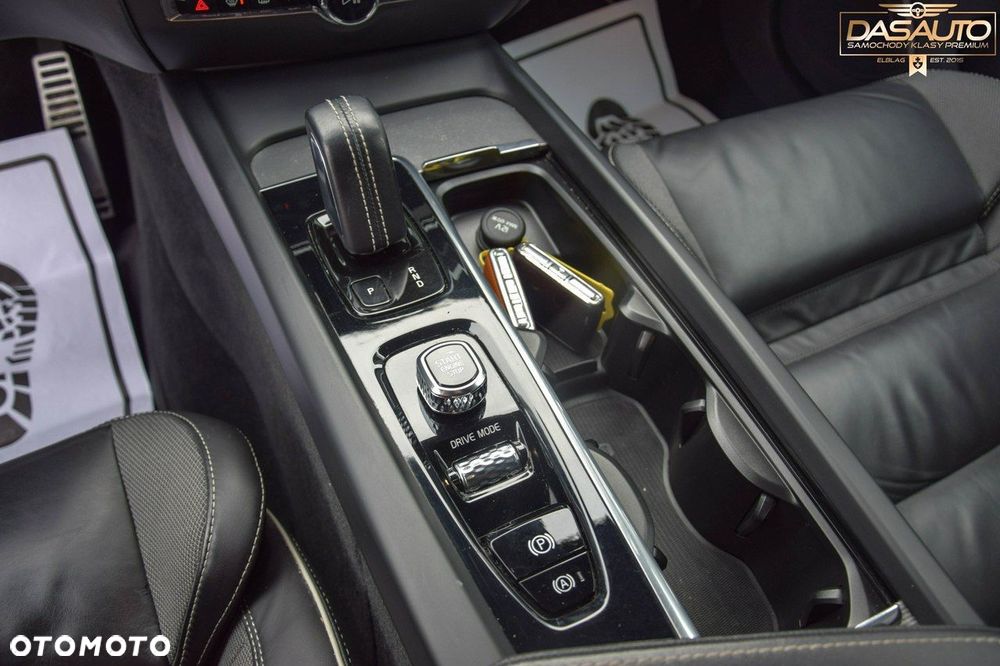 Volvo V60 B4 D Geartronic RDesign - 24