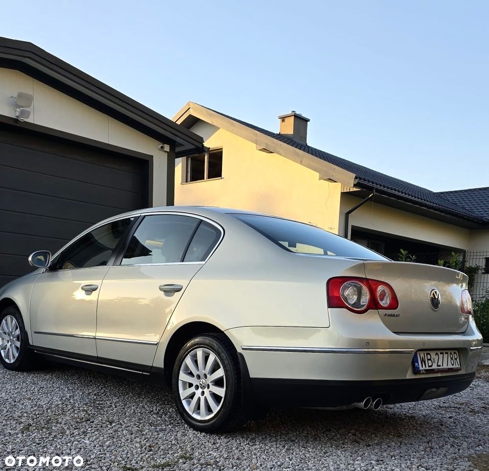 Volkswagen Passat 1.8 TSI Comfortline - 6