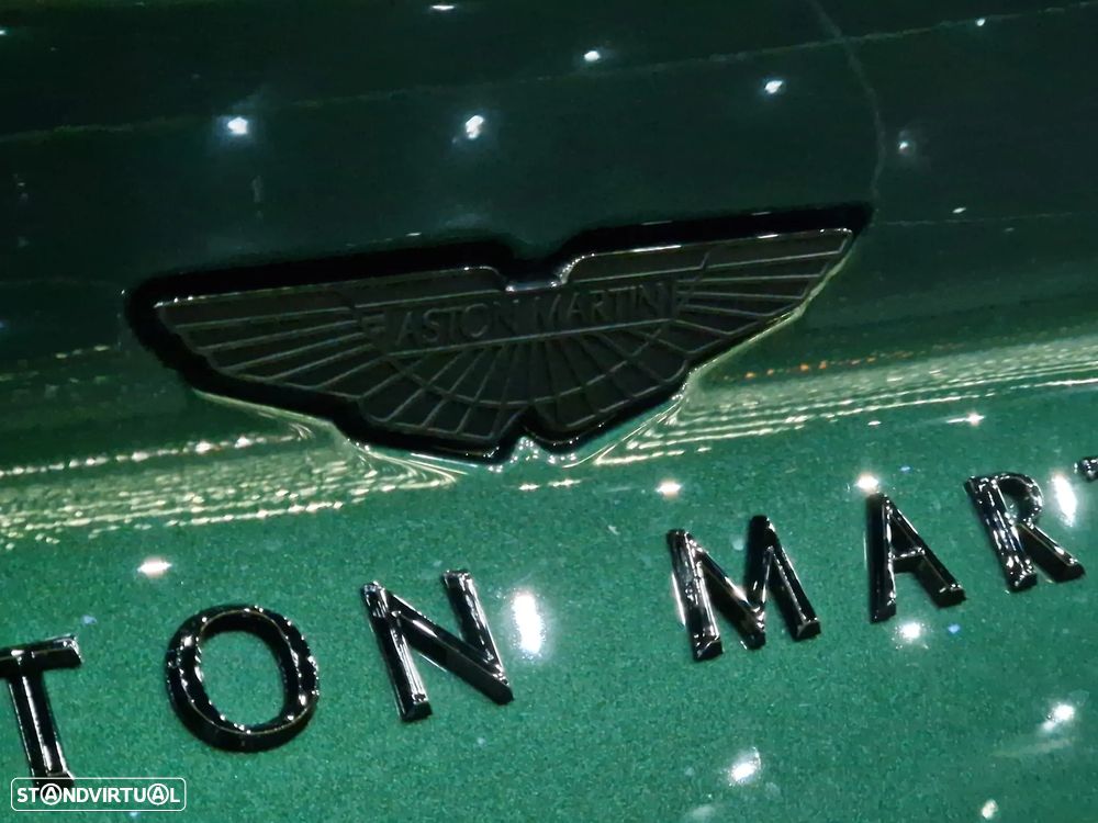 Aston Martin DB11 Volante V8 - 36