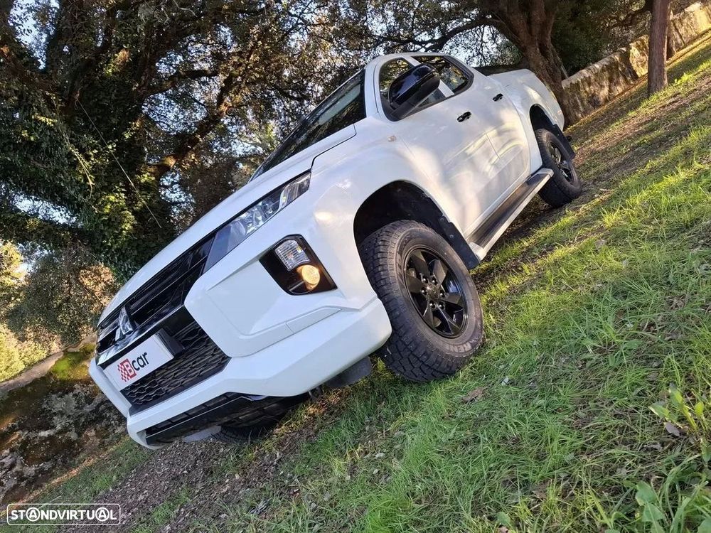 Mitsubishi L200 2.3 DI-D Club Invite 4WD - 7