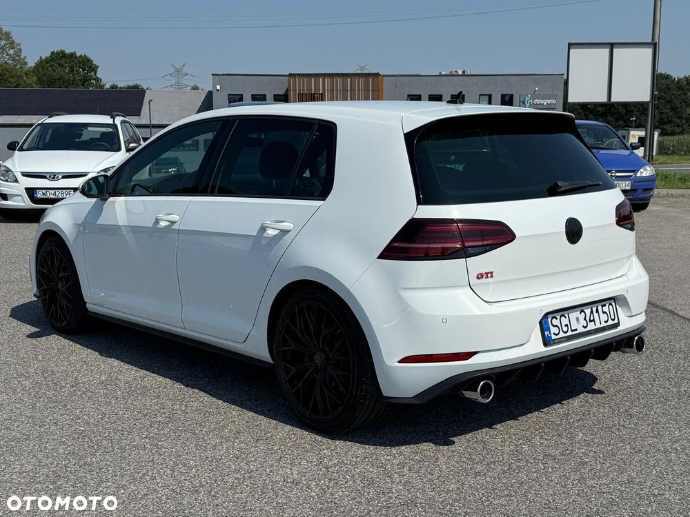 Volkswagen Golf GTI Performance BlueMotion Technology DSG - 5