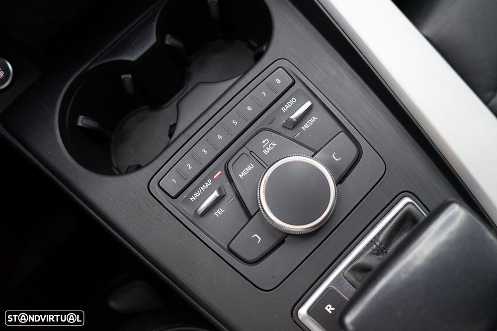 Audi A4 Avant 40 TDI Advanced S tronic - 31