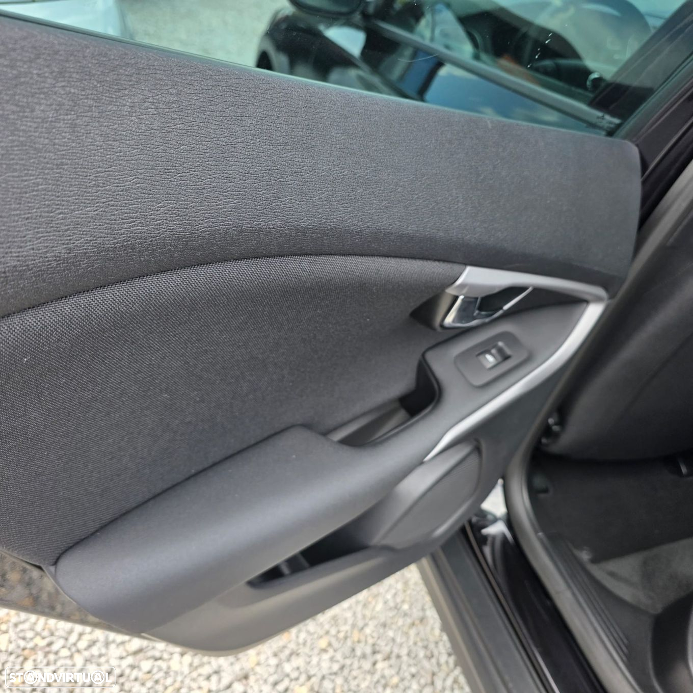 Volvo V40 Cross Country 2.0 D2 - 35