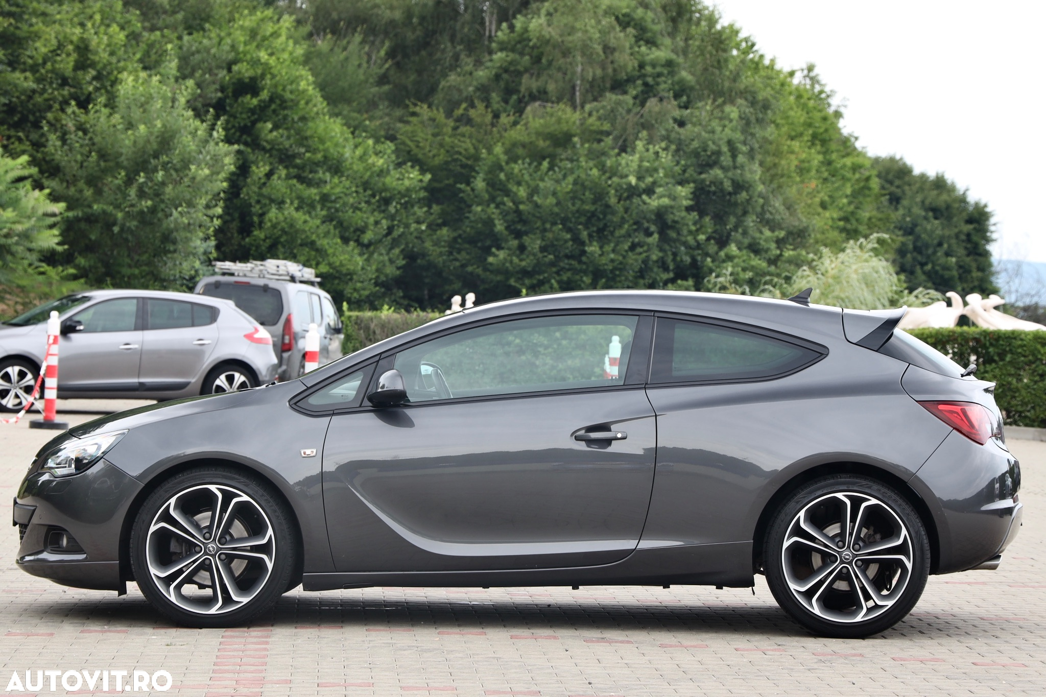 Opel Astra GTC 2.0 CDTI ecoFLEX Start/Stop Active - 39