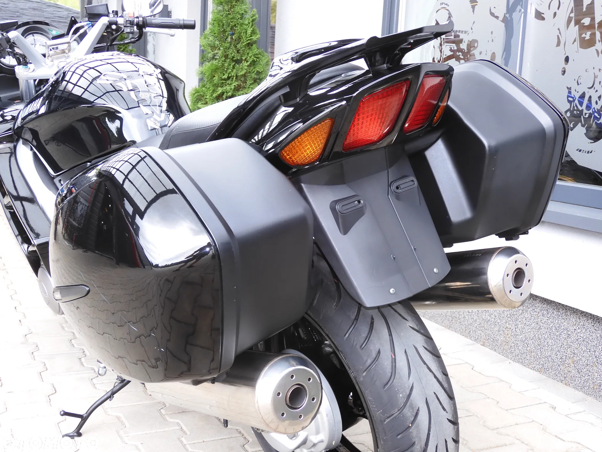 Yamaha FJR - 33