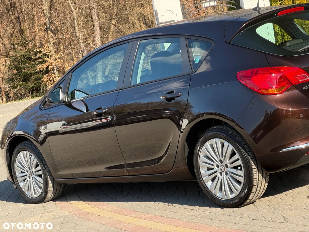 Opel Astra 1.6 Cosmo - 7