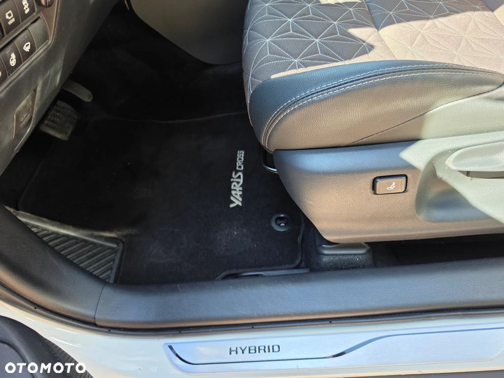 Toyota Yaris Cross Hybrid 1.5 Executive - 14